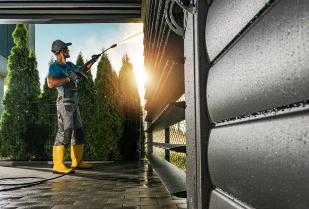 Best Pool Deck Cleaning  in Webster, TX